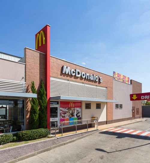 Best Center Hortolândia - Olívio Franceschini lateral McDonald's