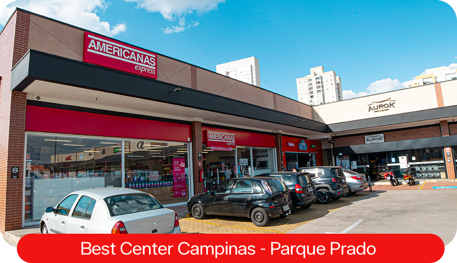 Foto de um empreendimento da Best Center, com foco na fachada de uma das lojas.