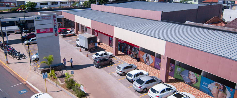 Imagem de um centro comercial da Best Center.