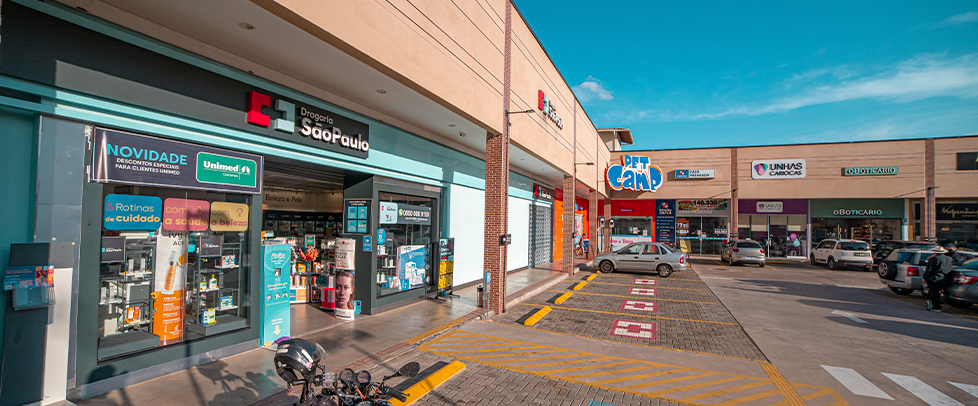 Imagem de um centro comercial da Best Center.